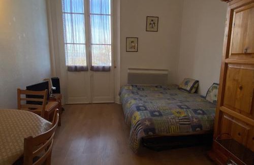 Evian-les-Bains Apartamento | Studio cosy près des quais d'Evian - FR-1-498-51