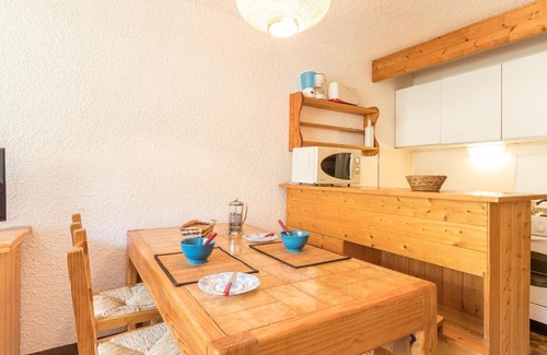 La Salle-les-Alpes Apartamento | Studio cosy proche télécabine Fréjus, 4 pers, piscine et parking, La Salle-les-Alpes - FR-1-330F-104