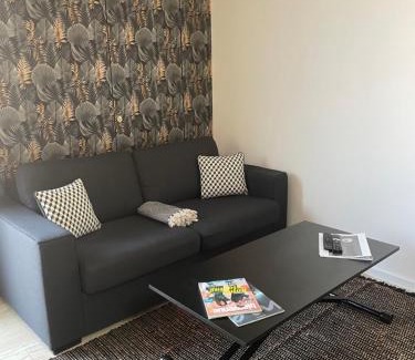 Colombier-Saugnieu Apartamento | Studio Cosy tt confort proche aéroport