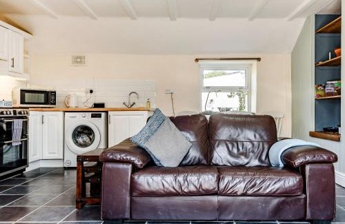 Haverfordwest Casa | Studio Cottage