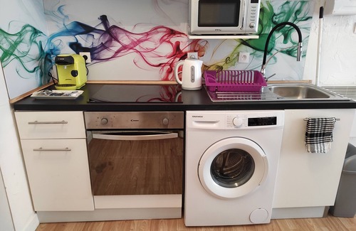 Auch Apartamento | Studio Cozy Plein Centre Tout Équip