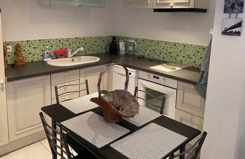 Cuges-les-Pins Apartamento | studio Cuges