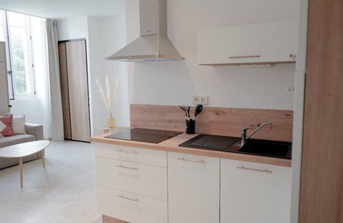 Villeneuve-les-Avignon Apartamento | Studio Deux Personnes à Villeneuve-lès-avignon, à 5 Minutes du Palais des Papes