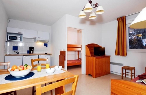 Font-Romeu-Odeillo-Via Apartamento | Estudio dans les montagnes | Piscine + Casiers à skis sur place