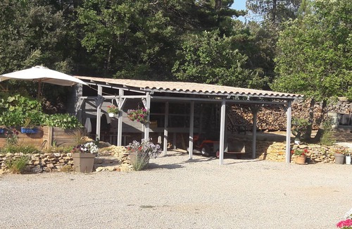 Regusse Apartamento | Studio Dans Propriété Avec Piscine au Calme Proche des Gorges du Verdon