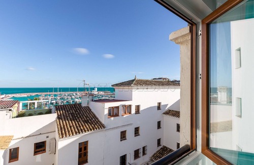 Castillo de Sabinillas Apartamento | Studio Delfin Duquesa con vista el mar
