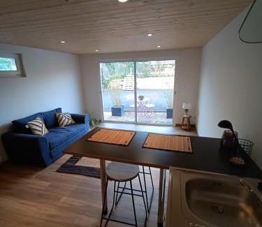 Etival-les-le-Mans Apartamento | Studio en duplex 24H du Mans