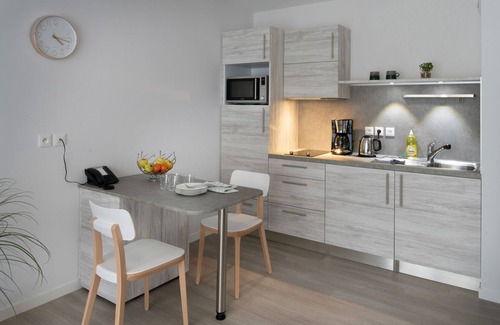 Le Puy-en-Velay Apartamento | Studio Ensuite with Bath and Balcony