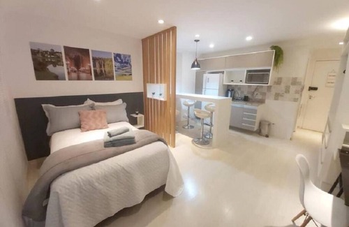 Matriz Apartamento | Studio Equipado em Apartamento Clube com Academia no Centro de Curitiba MID Home
