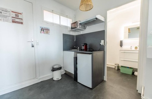 Chamalieres Apartamento | Studio Ernest Chamalières Calme Parking Gratuit
