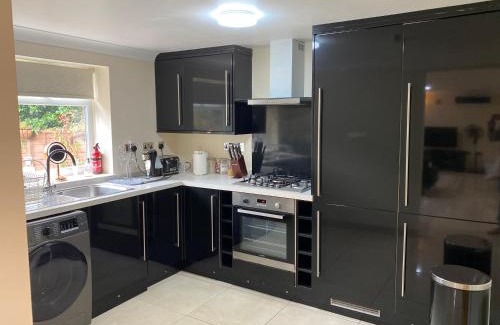 Redbridge Apartamento | Studio flat Gants Hill with Free Parking