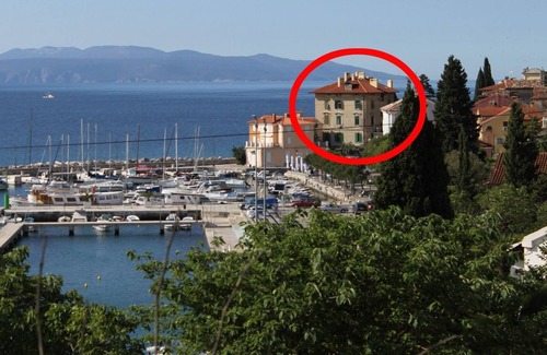 Volosko Apartamento | Apartamento-estudio en la playa Opatija - Volosko, Opatija (AS-7912-b)