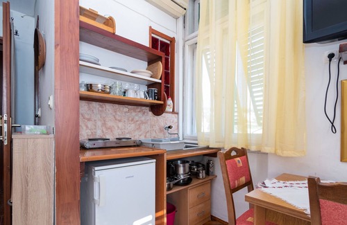 Volosko Apartamento | Apartamento-estudio en la playa Opatija - Volosko, Opatija (AS-7912-b)