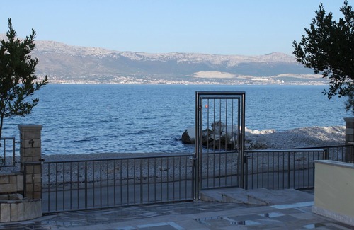 Slatine Apartamento | Apartamento-estudio en la playa Slatine, Ciovo (AS-1139-b)