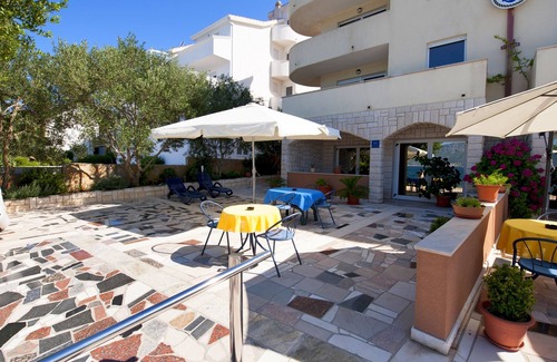 Slatine Apartamento | Apartamento-estudio en la playa Slatine, Ciovo (AS-1139-b)