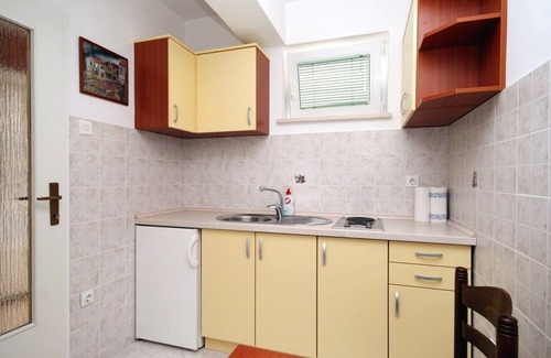 Novi Vinodolski Apartamento | Apartamento-estudio con una terraza Novi Vinodolski (AS-5593-a)