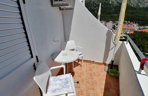 Igrane Apartamento | Apartamento-estudio con balcón y vista al mar Igrane, Makarska (AS-24696-a)