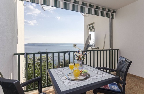 Brela Apartamento | Apartamento-estudio con balcón y vista al mar Brela, Makarska (AS-11687-c)