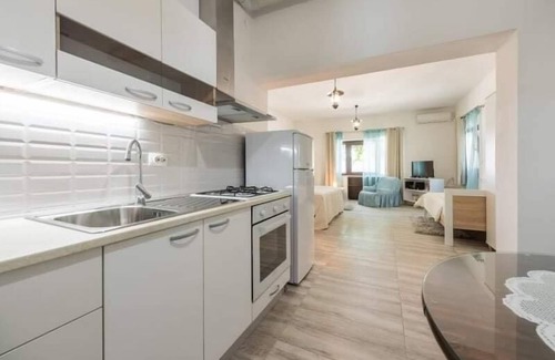 Poljica Apartamento | Apartamento-estudio con terraza y vista al mar Poljica, Trogir (AS-21041-a)