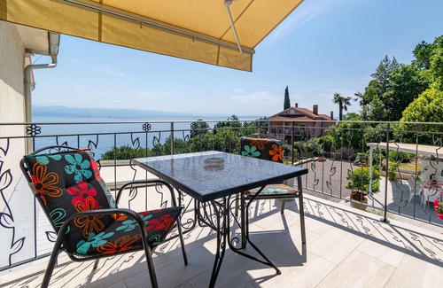 Medveja Apartamento | Apartamento-estudio con terraza y vista al mar Medveja, Opatija (AS-7720-a)