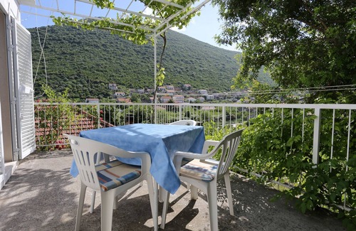 Trpanj Apartamento | Apartamento-estudio con una terraza Trpanj, Peljesac (AS-10111-a)