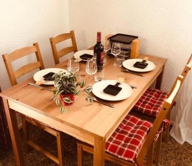 Bernex Apartamento | Studio Fondue chocolat, 100m des pistes Wifi fibre, parking privé