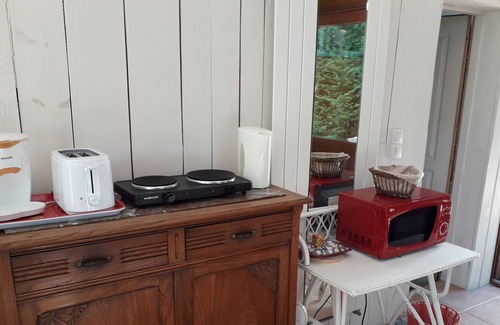 Menville Casa | Studio for 2 people overlooking woods and park. Closed property