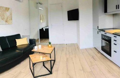 Les Adrets-de-l'Esterel Apartamento | Studio Cosy Dans Lesterel Proche Mer