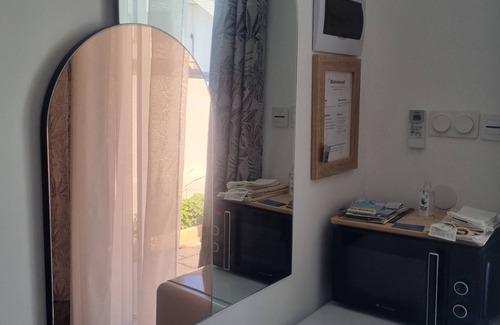Port-Saint-Louis-du-Rhone Apartamento | Studio 30 meters, close to marina