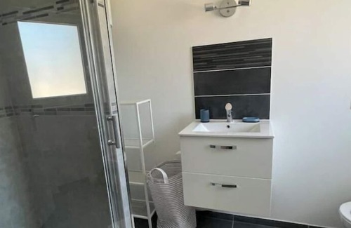 Saint-Etienne-du-Rouvray Apartamento | Studio Meuble Kenaya Proche Zénith Rouen