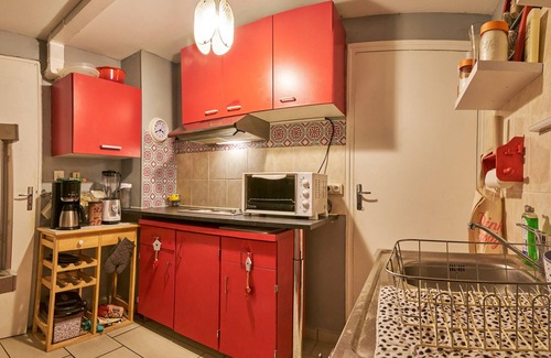 Saint-Victor-de-Cessieu Apartamento | Apartamento estudio con terraza privada, Wi-Fi y aire acondicionado
