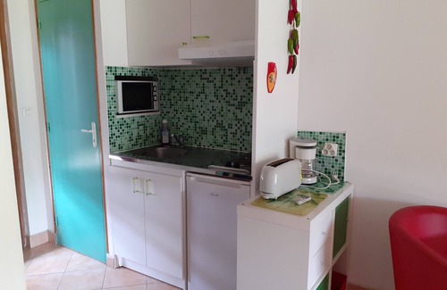Eyragues Apartamento | Studio fruits rouges in Eyragues in the countryside for 2 people
