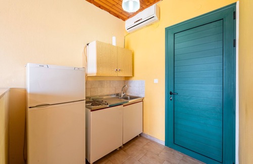 Kavos Apartamento | Estudio 'Gavriil 4' con vistas al mar, Wi-Fi y aire acondicionado
