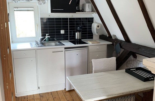 Obere Isarau Apartamento | Studio im Dachgeschoß