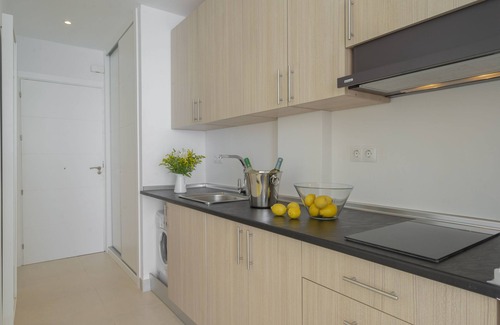 Torremolinos Condominio | Estudio en 1 línea de playa Carihuela CASTILL SANTA CLARA Wifi Piscina ascensor