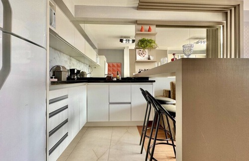 Matriz Apartamento | Studio in front of Shopping Curitiba, with garage