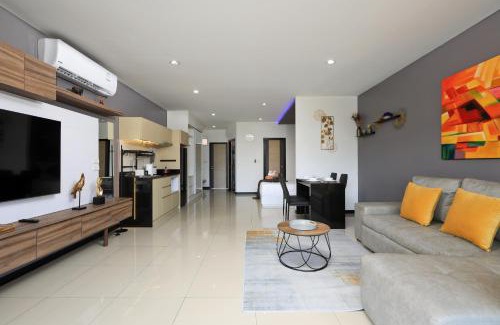 Nai Harn Apartamento | Studio in NaiHarn Beach Condo by Capital Pro