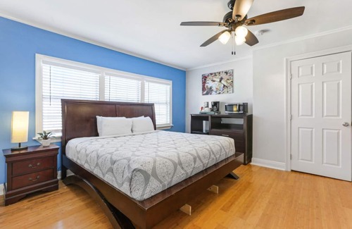 Mid-City Hotel | Acogedor y fácil en Budget Express Studios