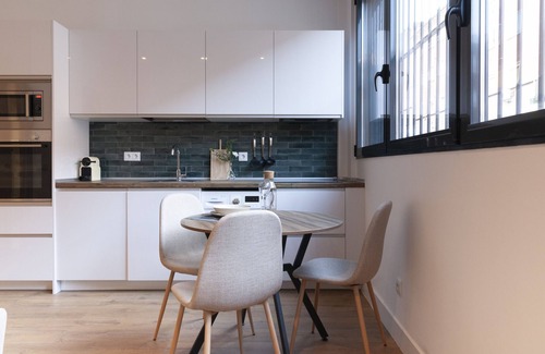Almenara Apartamento | Estudio en Simancas por Sharing Co.