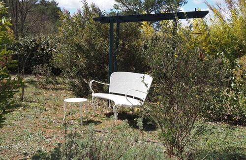 Esparron-de-Verdon Apartamento | Studio in the heart of nature, 10 minutes from Lac d'Esparron