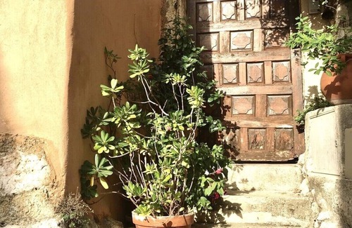 Ventabren Apartamento | Estudio en casa de pueblo cerca. de Aix en Provence