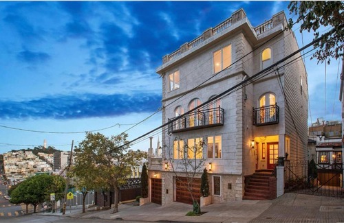 Russian Hill Apartamento | Studio inside a world famous building