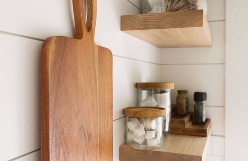 Seagrove Beach Cabaña | Studio Juan: Seagrove Beach tiny house 30A + pool + bikes + beach chairs