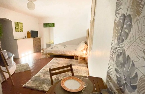 Bourcefranc-le-Chapus Apartamento | studio LOVE room