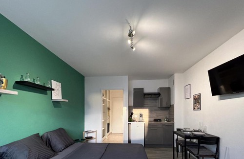 Huningue Apartamento | Studio Le Maréchal - Près frontière et Netflix