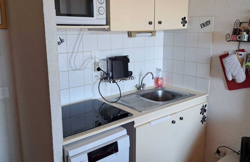 Les Angles Apartamento | Studio Les Angles with Garden and Lake View