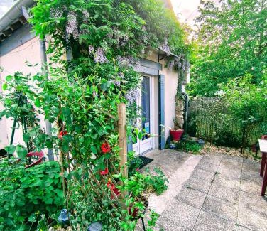 Saint-Romain-sur-Cher Apartamento | Studio Les coquelicots