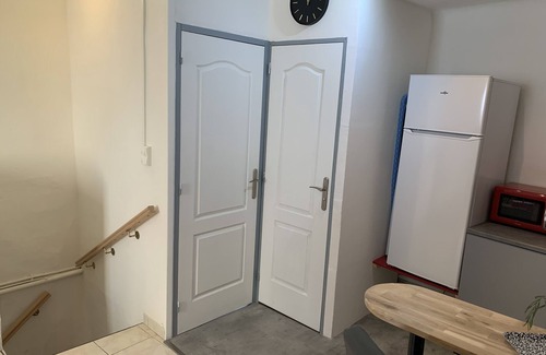 Allauch Apartamento | Studio les Iris - Studio in the heart of Allauch's old village
