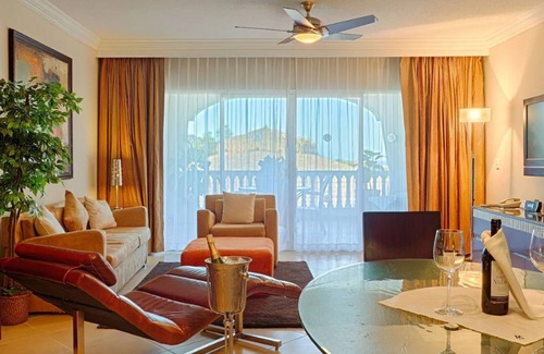 Los Maestros Hotel | Studio Living