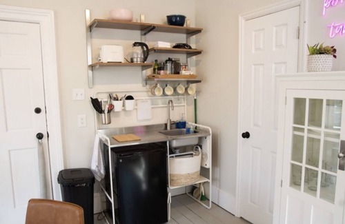 Michigan City Apartamento | Studio Living in the Arts District!